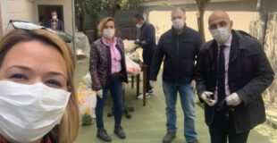 Διανομή πασχαλινών δεμάτων στο Μέγα Ρεύμα